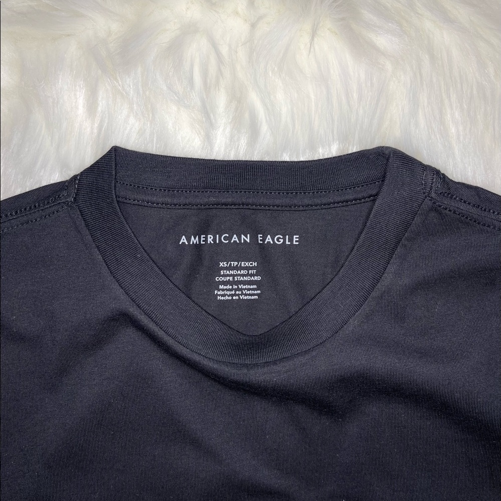 AEO T-Shirt - Picture 3 of 5